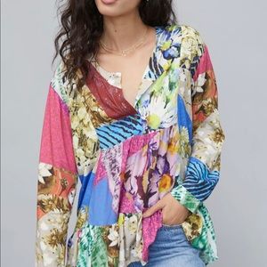 Risa  floral tunic top.  EUC